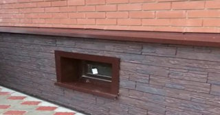 Облицовка цоколя панелями под камень в Изобильном в октябре